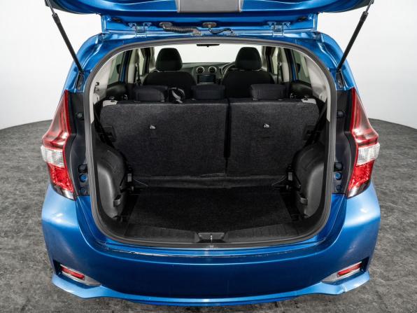 Nissan Note II Рестайлинг с пробегом 2017 года, цена 885 500 рублей, 117811 км, хэтчбек, Автокод Объявления