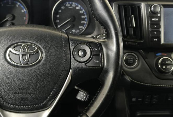 Toyota RAV4 V (XA50) с пробегом 2019 года, цена 2 200 000 рублей, 215271 км, внедорожник, Автокод Объявления
