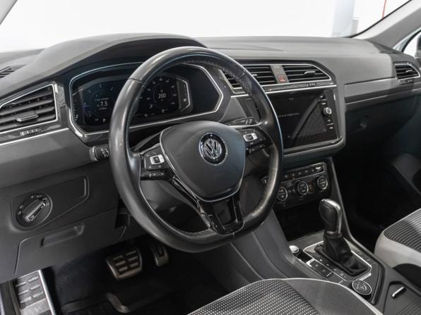 Volkswagen Tiguan II с пробегом 2019 года, цена 3 060 700 рублей, 83522 км, внедорожник, Автокод Объявления