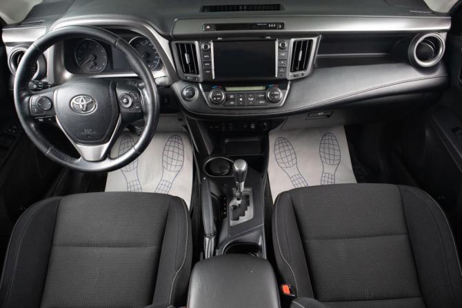 Toyota RAV4 IV (XA40) Рестайлинг с пробегом 2017 года, цена 2 549 000 рублей, 97161 км, внедорожник, Автокод Объявления