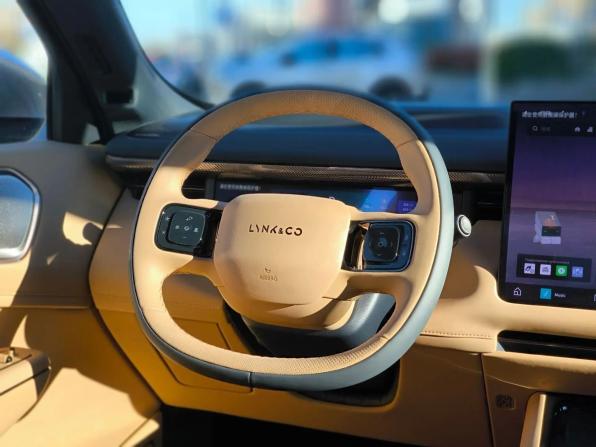 Новый Lynk &amp; Co 900 2026 года, цена 8 050 000 рублей, внедорожник, Автокод Объявления