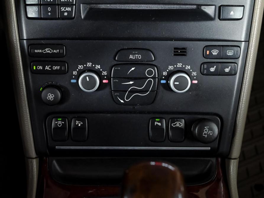 Volvo XC90 I Рестайлинг Екатеринбург  - изображение 18
