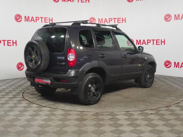 Chevrolet Niva I Рестайлинг с пробегом 2017 года, цена 725 000 рублей, 130584 км, внедорожник, Автокод Объявления
