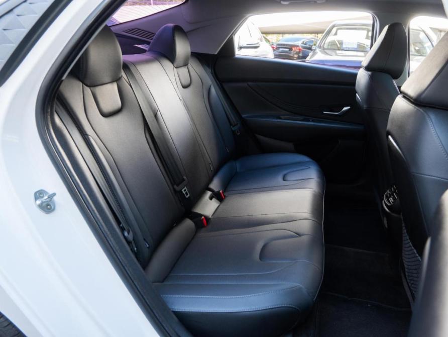 Hyundai Elantra VII (CN7) Рестайлинг Волгоград  - изображение 7