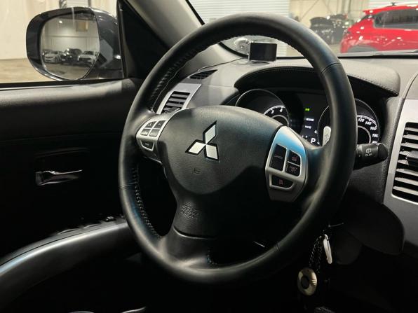 Mitsubishi Outlander II Рестайлинг с пробегом 2010 года, цена 1 019 000 рублей, 146659 км, внедорожник, Автокод Объявления