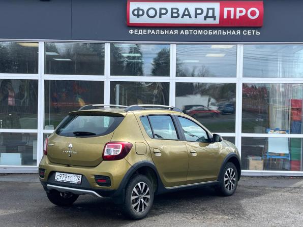 Renault Sandero II с пробегом 2015 года, цена 950 000 рублей, 82000 км, хэтчбек, Автокод Объявления