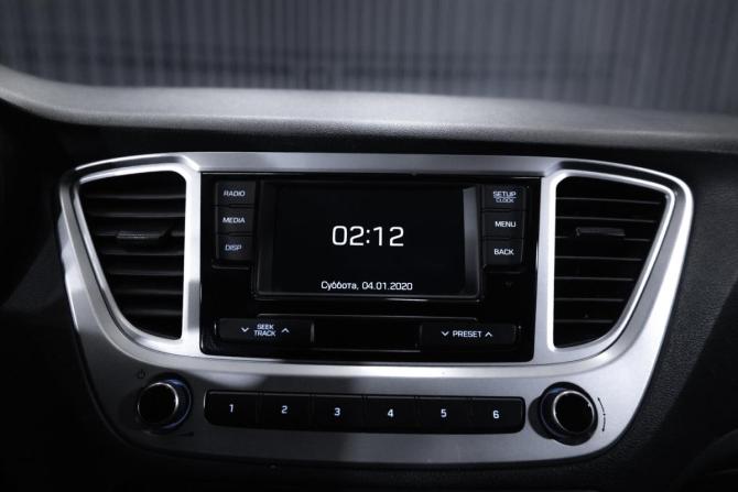 Hyundai Solaris II с пробегом 2019 года, цена 1 399 000 рублей, 81206 км, седан, Автокод Объявления