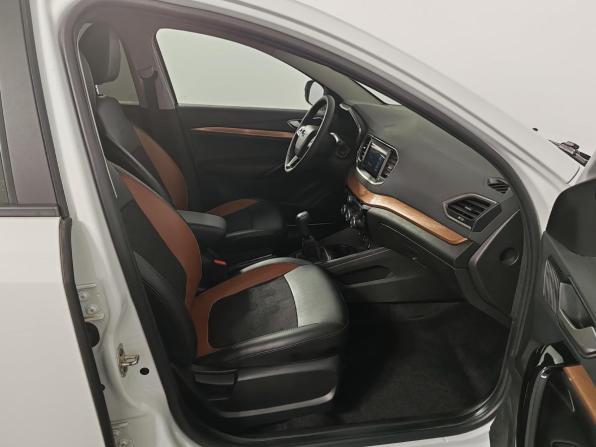 Lada (ВАЗ) Vesta I Рестайлинг (NG) с пробегом 2023 года, цена 1 335 000 рублей, 25000 км, седан, Автокод Объявления