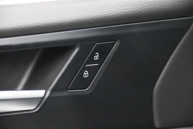 Volkswagen Jetta VII с пробегом 2021 года, цена 2 095 950 рублей, 74829 км, седан, Автокод Объявления