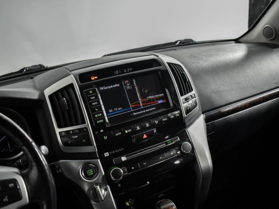 Toyota Land Cruiser 200 Series Рестайлинг 1 Санкт-Петербург  - изображение 20
