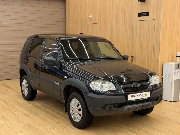 Chevrolet Niva I Рестайлинг с пробегом 2017 года, цена 559 000 рублей, 127000 км, внедорожник, Автокод Объявления