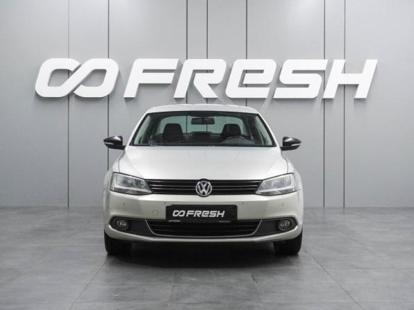 Volkswagen Jetta VI Рестайлинг с пробегом 2014 года, цена 1 378 000 рублей, 87640 км, седан, Автокод Объявления