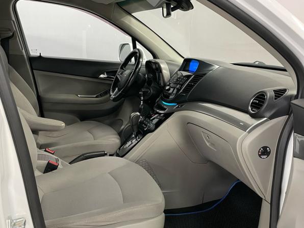 Chevrolet Orlando I с пробегом 2012 года, цена 990 000 рублей, 236181 км, компактвэн, Автокод Объявления