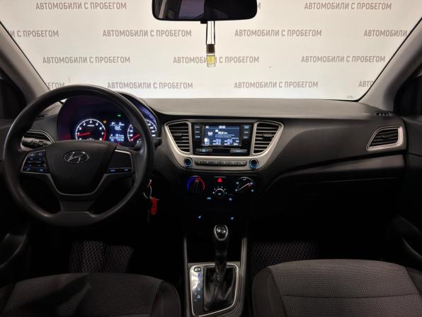 Hyundai Solaris II Рестайлинг с пробегом 2022 года, цена 1 399 000 рублей, 71500 км, седан, Автокод Объявления