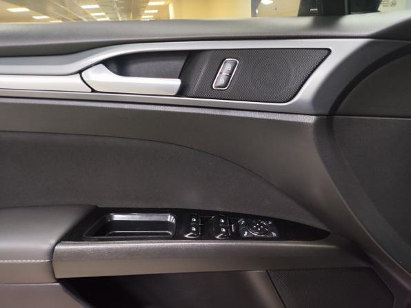Ford Mondeo V с пробегом 2015 года, цена 1 512 000 рублей, 206846 км, седан, Автокод Объявления