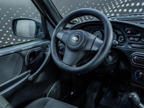 Chevrolet Niva I Рестайлинг с пробегом 2017 года, цена 637 000 рублей, 178110 км, внедорожник, Автокод Объявления