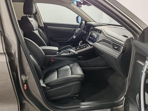 Geely Atlas Pro с пробегом 2022 года, цена 1 979 000 рублей, 32758 км, внедорожник, Автокод Объявления