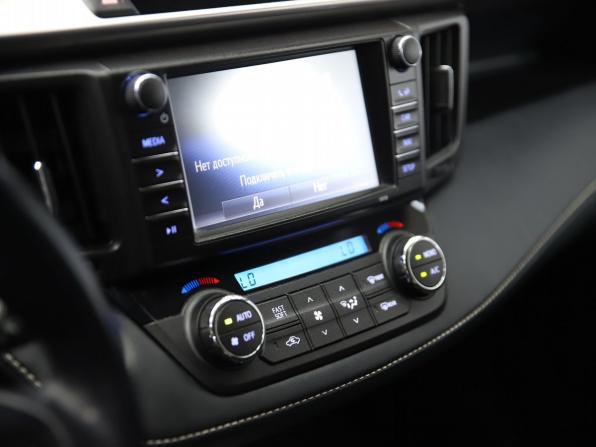Toyota RAV4 IV (XA40) Рестайлинг с пробегом 2018 года, цена 2 690 000 рублей, 83526 км, внедорожник, Автокод Объявления