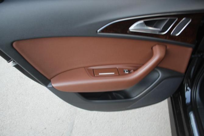 Audi A6 IV (C7) Рестайлинг с пробегом 2015 года, цена 2 015 000 рублей, 137302 км, седан, Автокод Объявления