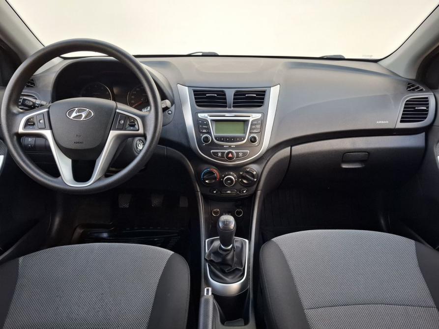 Hyundai Solaris I Москва  - изображение 12