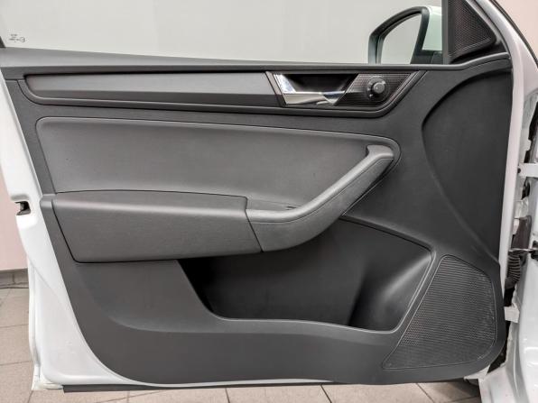 Skoda Rapid II с пробегом 2021 года, цена 1 350 000 рублей, 133318 км, лифтбек, Автокод Объявления