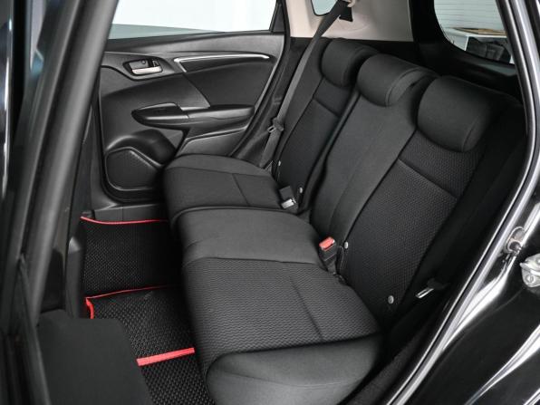 Honda Fit III Рестайлинг с пробегом 2018 года, цена 1 159 000 рублей, 91458 км, хэтчбек, Автокод Объявления