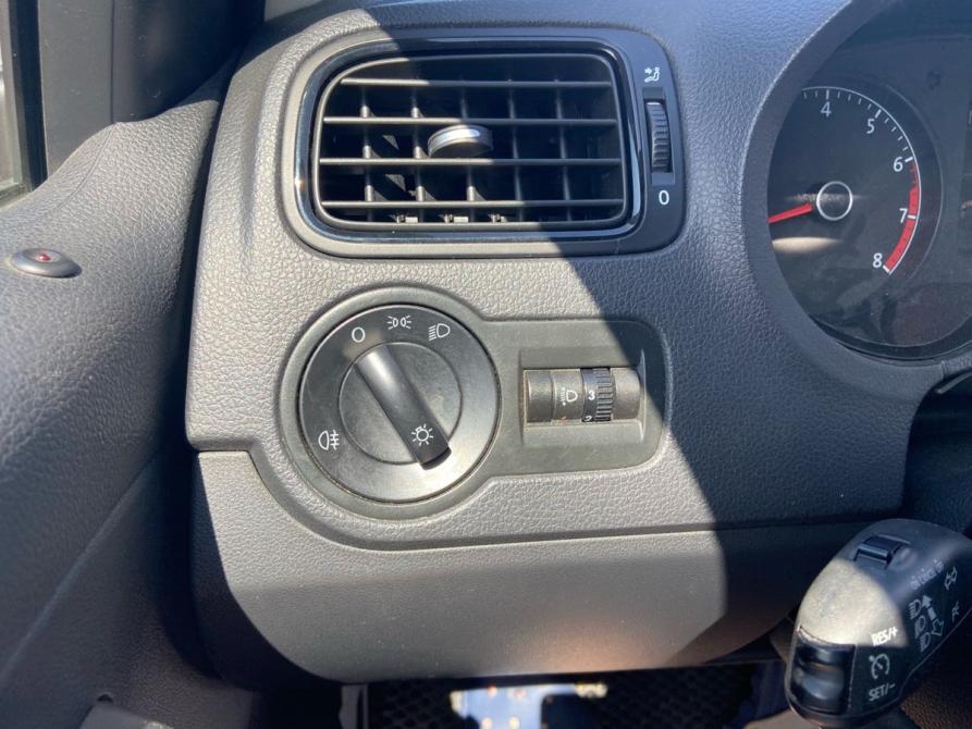Volkswagen Polo V Рестайлинг Стерлитамак  - изображение 12
