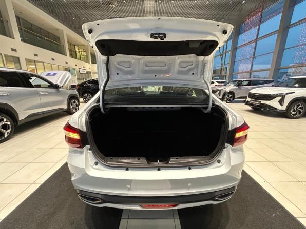 Lada (ВАЗ) Vesta I Рестайлинг (NG) с пробегом 2023 года, цена 1 095 000 рублей, 46743 км, седан, Автокод Объявления