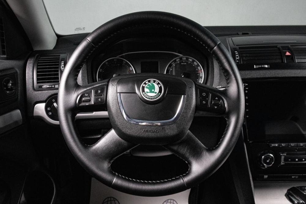 Skoda Octavia II (A5) Рестайлинг Сургут  - изображение 13