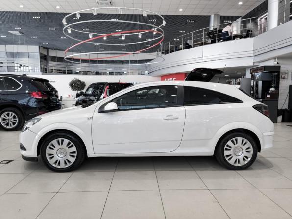 Opel Astra H Рестайлинг с пробегом 2010 года, цена 350 000 рублей, 252620 км, хэтчбек, Автокод Объявления