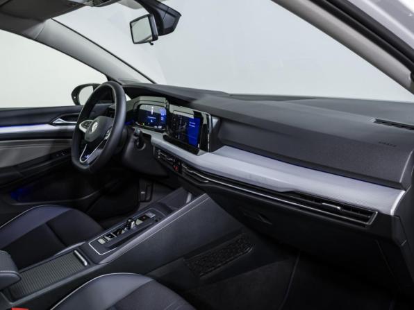 Volkswagen Golf VIII с пробегом 2020 года, цена 2 548 000 рублей, 22500 км, хэтчбек, Автокод Объявления