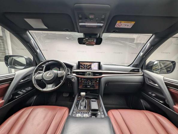 Lexus LX III Рестайлинг 2 с пробегом 2018 года, цена 7 990 000 рублей, 88826 км, внедорожник, Автокод Объявления