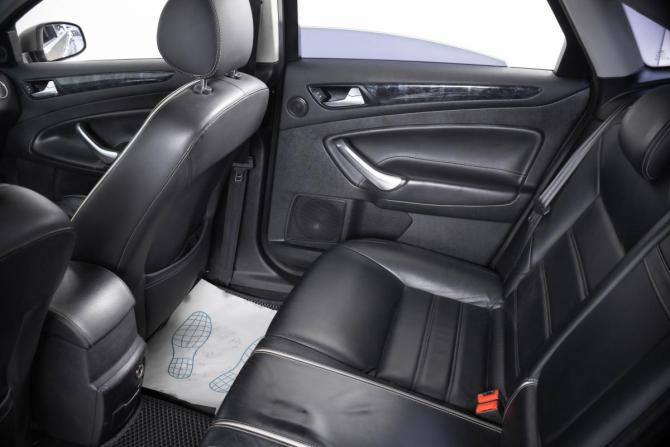 Ford Mondeo IV Рестайлинг с пробегом 2011 года, цена 1 049 000 рублей, 240000 км, седан, Автокод Объявления