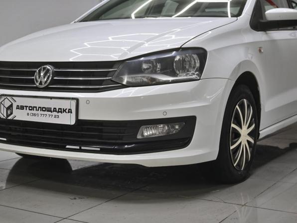 Volkswagen Polo V Рестайлинг с пробегом 2016 года, цена 989 000 рублей, 198982 км, седан, Автокод Объявления