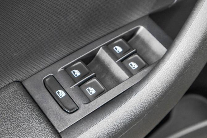 Volkswagen Polo VI с пробегом 2022 года, цена 2 099 000 рублей, 35000 км, лифтбек, Автокод Объявления