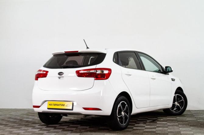 Kia Rio III с пробегом 2013 года, цена 899 000 рублей, 125000 км, хэтчбек, Автокод Объявления