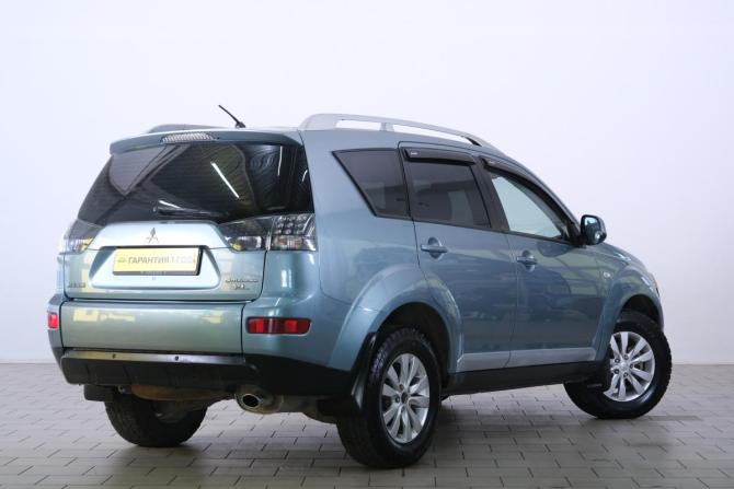 Mitsubishi Outlander II с пробегом 2008 года, цена 1 099 000 рублей, 212000 км, внедорожник, Автокод Объявления
