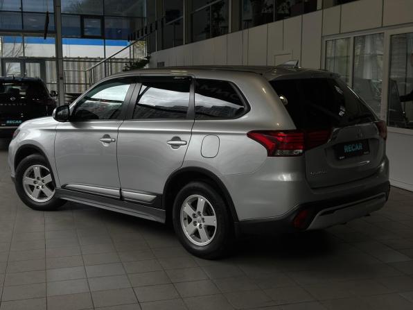 Mitsubishi Outlander III Рестайлинг 3 с пробегом 2020 года, цена 2 435 000 рублей, 58282 км, внедорожник, Автокод Объявления
