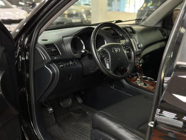 Toyota Highlander II (XU40) Рестайлинг с пробегом 2011 года, цена 1 690 000 рублей, 262152 км, внедорожник, Автокод Объявления