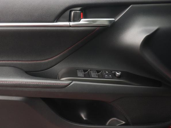 Toyota Camry VIII (XV70) Рестайлинг с пробегом 2021 года, цена 3 189 000 рублей, 88589 км, седан, Автокод Объявления