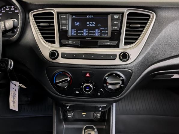 Hyundai Solaris II Рестайлинг с пробегом 2022 года, цена 1 665 000 рублей, 72478 км, седан, Автокод Объявления
