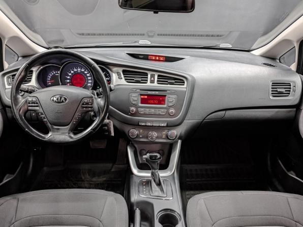 Kia Ceed II с пробегом 2015 года, цена 1 175 000 рублей, 131365 км, хэтчбек, Автокод Объявления