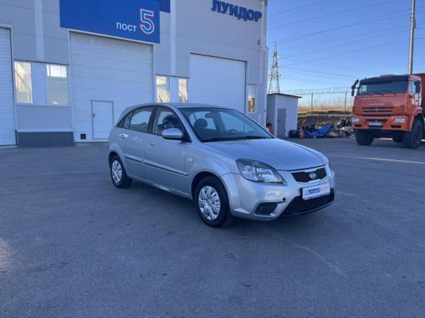 Kia Rio II Рестайлинг с пробегом 2010 года, цена 449 000 рублей, 131171 км, хэтчбек, Автокод Объявления
