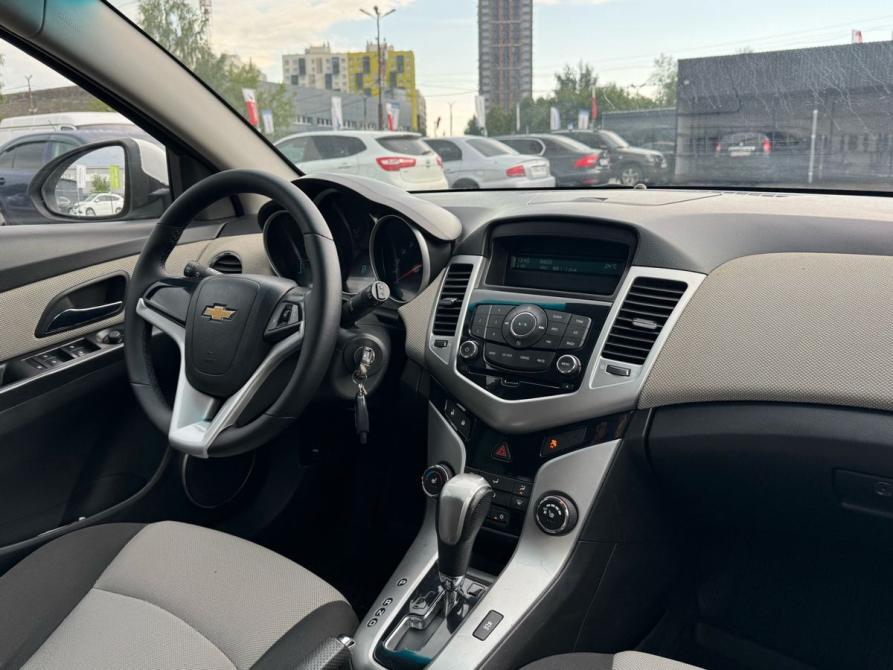 Chevrolet Cruze I Ижевск  - изображение 14