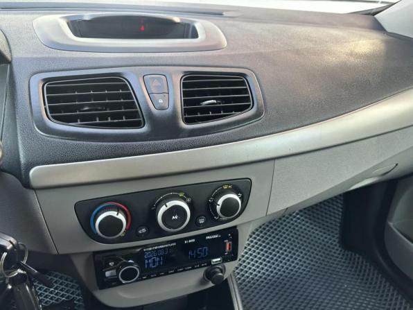 Renault Megane III Рестайлинг с пробегом 2012 года, цена 601 520 рублей, 186016 км, хэтчбек, Автокод Объявления