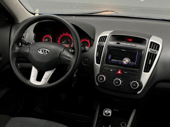 Kia Ceed I Рестайлинг с пробегом 2012 года, цена 597 800 рублей, 203295 км, хэтчбек, Автокод Объявления