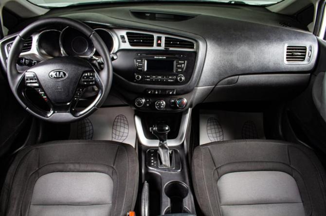 Kia Ceed II с пробегом 2013 года, цена 999 000 рублей, 215000 км, хэтчбек, Автокод Объявления