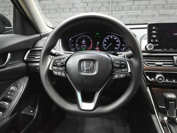 Honda Accord X с пробегом 2020 года, цена 2 185 000 рублей, 107826 км, седан, Автокод Объявления
