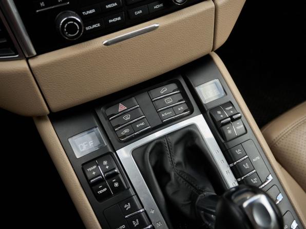 Porsche Macan I Рестайлинг с пробегом 2018 года, цена 3 450 000 рублей, 97877 км, внедорожник, Автокод Объявления