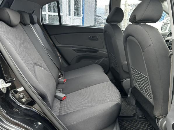 Kia Rio II Рестайлинг с пробегом 2011 года, цена 635 000 рублей, 86197 км, хэтчбек, Автокод Объявления